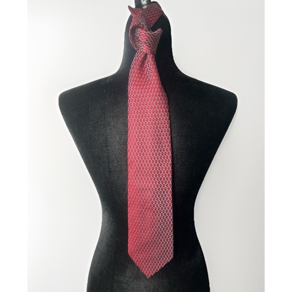 Giorgio Armani Men's Silk Necktie Tie Red Print Italy‎